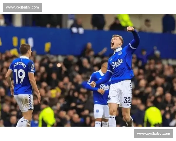 塞维利亚入局！齐尔克泽争夺战升温，西汉姆埃弗顿求租